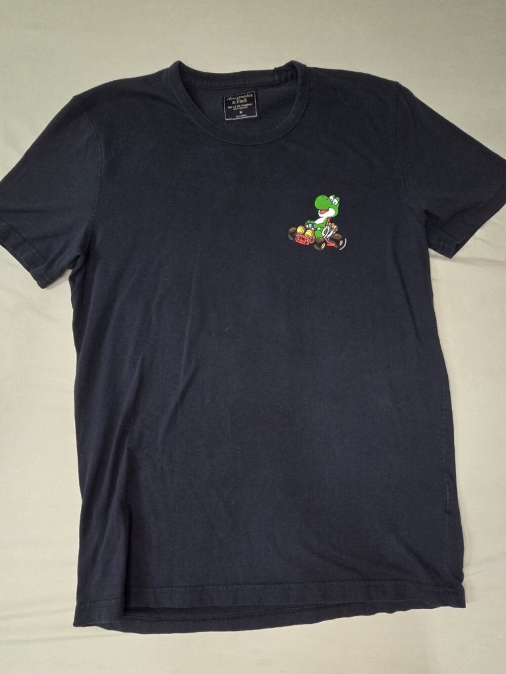 Abercrombie Navy Yoshi Mario Kart Graphic Tee M